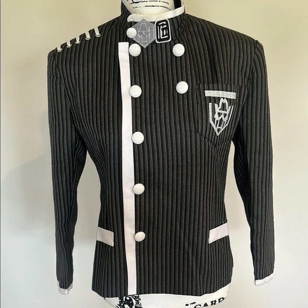 ANIME  BLAZER . BLACK & WHITE STRIPED FINE QUALITY FABRIC EUC